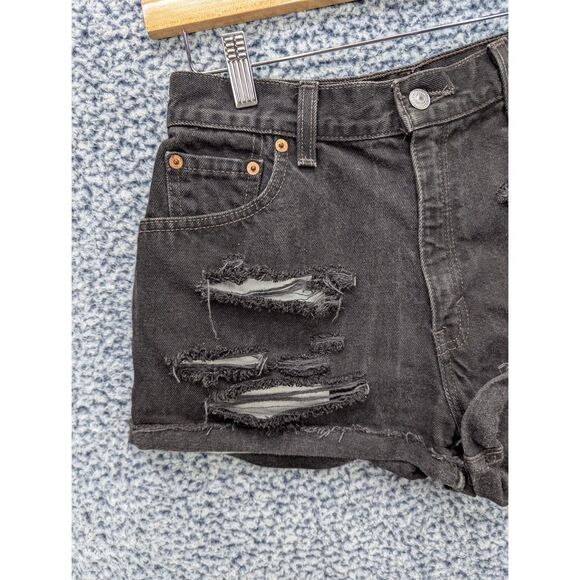 VTG Levis 550 Denim Cut Off Shorts Size 10 USA Made Red Tab Distressed Black - Picture 3 of 12